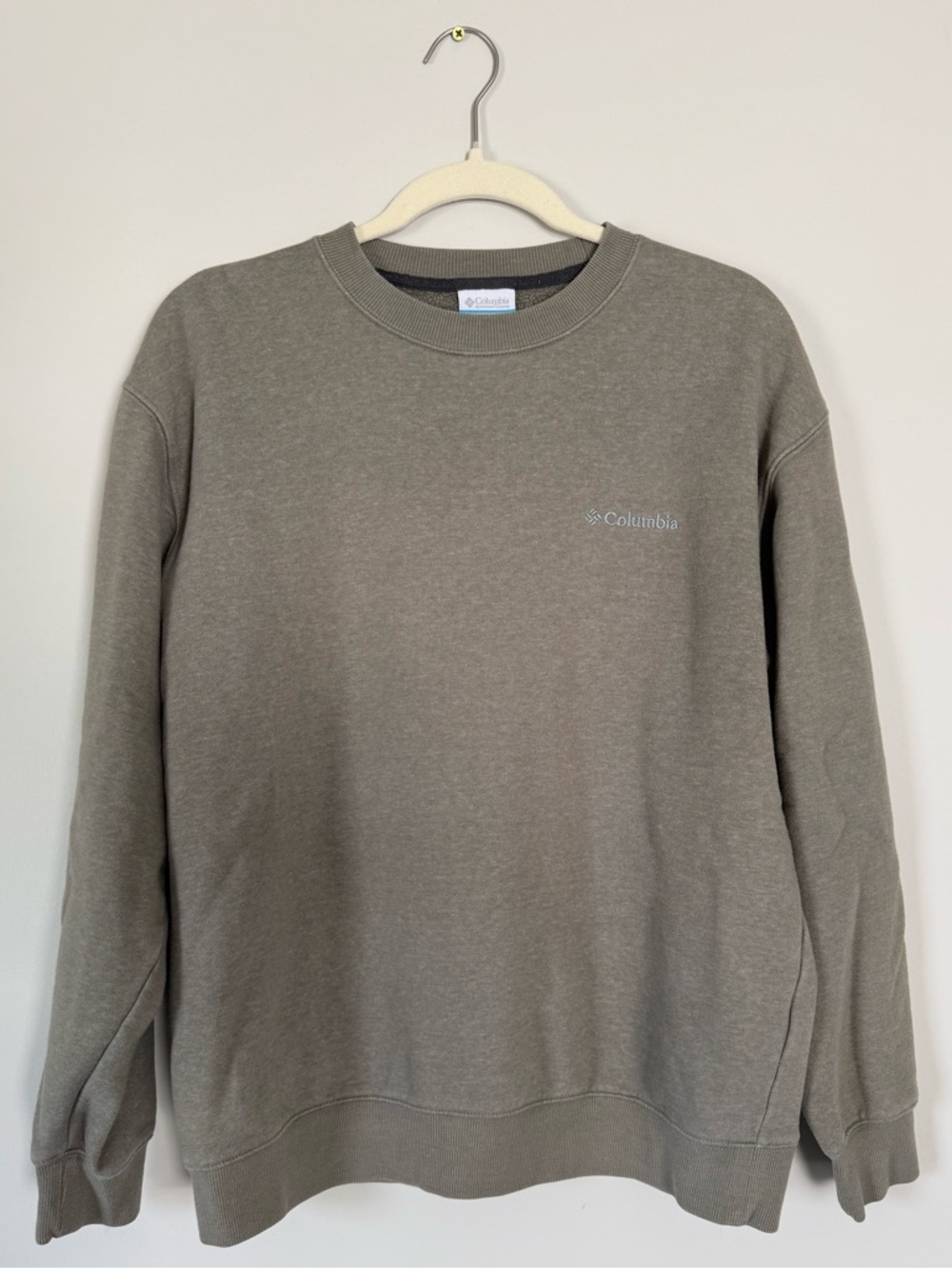 Columbia Olive Green Crewneck Pullover Sweatshirt Men’s Size Medium